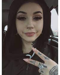 Let S See How Long My Septum Lasts This Time Around This Was The First Piercing I Got When I Turned 18 And Was Able To Facial Piercings Septum Nose Piercing
