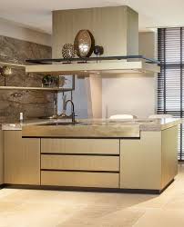 gouden kookeiland tieleman exclusief ottone by mereno en eric kant moderne keukens gouden keuken kookeilanden
