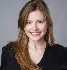 Melanie Caswell's Instagram, Twitter & Facebook