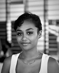 Sara Du: A Rising Star in Pacific Fashion 🌺 Fiji-born, Sydney-based  designer Sara Du stuns with her Resort 25 collection, unveiled at the FJFW  International Destination Show. Featuring trendy miniskirts, vibrant colors,