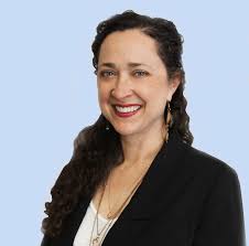 Erin Holliday's Instagram, Twitter & Facebook