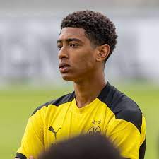 Versatile jude bellingham has been compared to england star dele allicredit: Jude Bellingham Bvb Talent Will Noch Mehr Rekorde Brechen Bvb 09