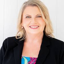 Hi, I'm Adele Anthony. I moved to Agnes Water with my partner Matthrw