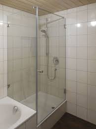 Grosse Glasdusche An Badewanne Dusche Renovieren Dusche Glasduschen