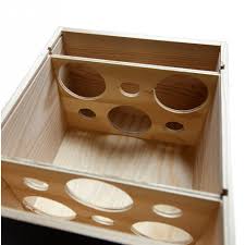 Coffret Cadeau Bois 6 Bouteilles De Vin Faites Livrer Votre Vin Dans Une Caisse En Bois Vous partez prochainement en vacances et personne n'est disponible pour arroser vos plantes vertes ? coffret vin bois 6 bouteilles