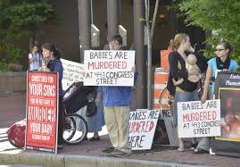 Anti Abortion Protest In Portland Respects Buffer Zone Centralmaine Com