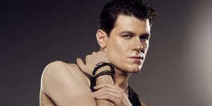 Sonja Bishop's Instagram, Twitter & Facebook