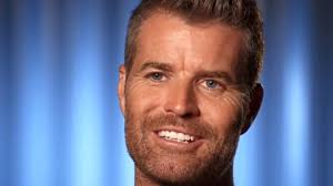 His birthday, what he did before fame, his family life, fun trivia facts, popularity rankings, and family life. Moment Pete Evans Finally Went Too Far Tweed Daily News