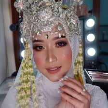Riasan sunda siger muslim sunda siger hijab. Pengantin Sunda Siger Mua Magelang Melly