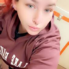 Where to find reliable shipping container delivery services?