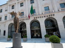Il servizio di intermediazione assicurativa di facile.it è gestito da facile.it broker di assicurazioni s.p.a. Cala Il Sipario Sul Credito Bergamasco Fusione Nel Banco Popolare Bergamonews