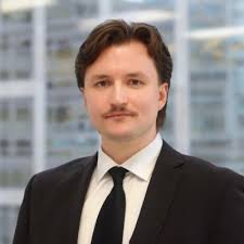 Tips to Succeed in a Team-Based Advertising Agency