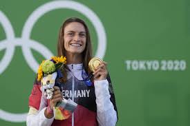 Funk schlug unter anderem topfavoritin jessica fox. M1ka8r4ilzujum