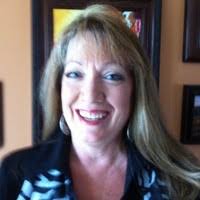 Debbie Mariotti's Instagram, Twitter & Facebook