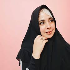 Saat ini, risty tagor sedang menjalani perannya sebagai ibu dari tiga orang anak, lho. Jadi Ibu Tiga Anak 10 Potret Awet Muda Risty Tagor Di Usia 31 Tahun