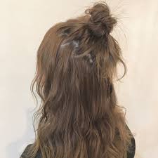 カジュアルハーフアップ ヘアスタイリング ヘアスタイル ロング 簡単ヘア