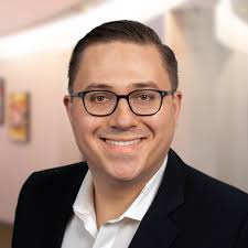 Thomas Kuna's Instagram, Twitter & Facebook