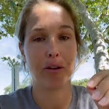 Emmy Miller's Instagram, Twitter & Facebook