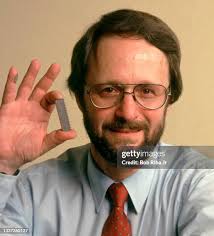 100 Photos & High Res Pictures