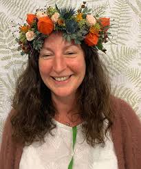 Freelance Flower specialist in Mid Devon. Bee Happy Flowers