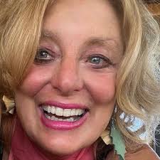 Chicken Soup for the Gardener's Soul: 101 Stories to Sow Seeds of Love,  Hope and Laughter: Canfield, Jack, Hansen, Mark Victor, Owen, Marion, Buck,  Cindy, Sturgulewski, Carol: 9781558748866: Amazon.com: Books