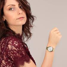 Trussardi Orologio Analogico Quarzo Donna con Cinturino in Acciaio  Inossidabile R2453140504 : Amazon.it: Moda