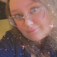 Molly Wirth's Instagram, Twitter & Facebook