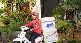 Jaksa menganggap terdakwa gus nur terbukti melakukan tindak pidana dengan mendistribusikan akses informasi di media sosial terkait video yang dituding. Paket Diantar Langsung Ke Rumah Oleh Jne