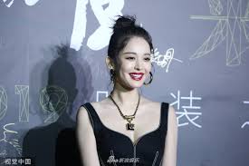 Theo fashion history timeline, bộ phim elizabeth i: Cá»• Lá»±c Na Trat Bá»‹ Soi Vi ThÆ°a Toc Ngoi Sao
