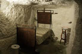 Virtual Archaeology - The underground village