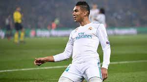 Casemiro prefers to play with right foot. Craque Do Real Madrid Casemiro Revela Seu Verdadeiro Nome