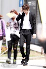 Lee Min Ho City Hunter Fountain Scene With Images Lee Min Ho City Hunter Lee Min Ho Kdrama