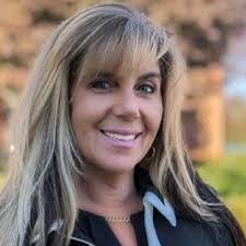 Yesterday was a great day! Christina Dorfman from Wells Fargo joined us to  talk about how to treat your career as a product at the Women in Agile  Charlotte Metro event! Lots