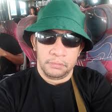 Late to the party, but at least we brought new Ultra Lipstick shades.  Fashionably late counts, right? Shop the newest Ultra Lipstick shades at  http://shopavon.ph/newultralipstick Kyline is wearing the shade Lush Cocoa #