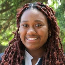 Ann Bucknor's Instagram, Twitter & Facebook