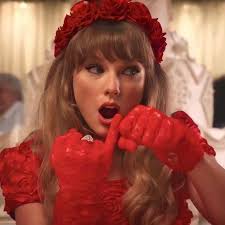 Erin Bernard (@erinbk1993)