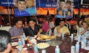 Be sure to either fence them in, or double stack some blocks around them so zombies can't stomp them. Minister Lays Hindu Beef Analogy Over Turtle Egg Saga Hornbill Unleashed