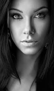Beautiful Model Black And White Portrait Pin By Mickey Mouse On Photography Beautiful Eyes Black And White Portraits Beautiful Women Faces