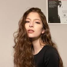 Selena Norman's Instagram, Twitter & Facebook