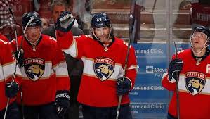 Jaromir jagr was born in kladno, czech republic on tuesday, february 15, 1972 (generation x). Jaromir Jagr Ties Messier For 2nd On Nhl S Career Scoring List Cbc Sports