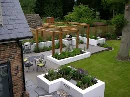Garden Landscaping Idea With Bbq And Seating Area Garden Design Ideas By Dfm Lan Mode Landschapsarchitectuur Ontwerp Achtertuinlandschappen Buiten Pergola