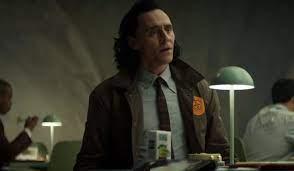 Soulstorm получила рейтинг для xbox one и xbox series. Loki Is A Cosmic Mistake In New Disney Trailers