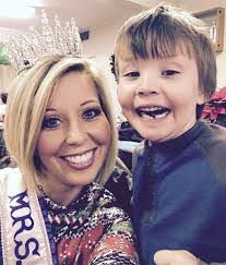 Dana Boutwell's Instagram, Twitter & Facebook