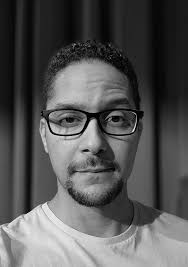 The Amazing Johnathan appeared