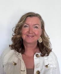 Help me extend a warm welcome our new PreKindergarten Teacher Assistant,  Mrs. Edna Davidson!💚 Hello Little Rascals Family, My name is Edna  Davidson, and I'm absolutely delighted to share that I'm joining