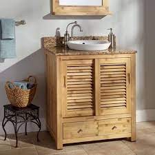 the retired wood pallets can be used in many ways to make useful it mes for your rustikale bad eitelkeiten badezimmer mobel aufbewahrung fur kleines badezimmer