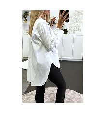 Une coupe permettant de porter le chemisier de plusieurs façon. Chemise Blanche Over Size Court Devant Et Long Derriere Mode Femme Pas Cher