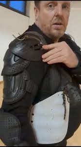 Was asked to post my “100 euros off the internet” armour here. Actually  it’s a bit more, a total of €116 plus the shorts., Armoured jacket €24  (Amazon, 2 days to deliver), Knees €28 (SPES, 4 days), ...