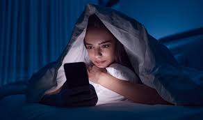 Screen time before bed: How tech affects sleep habits | Mission Health