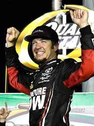Is the 2017 nascar cup series champion and in his third season driving the no. Truex Makes It Look Easy In Dominant Kentucky Speedway Win Kokh
